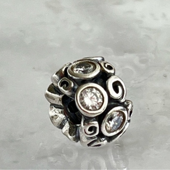 Pandora 925 Clear CZ Primrose Path Rare Retired Swirls Bead Charm - Picture 4 of 4